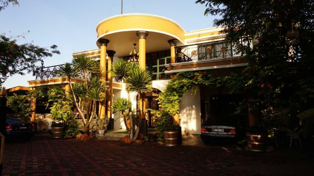 Kinta Bali Villa Ипох Екстериор снимка